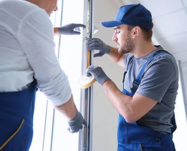 glass repair experts in Opa-locka, FL